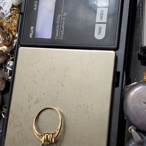 14k emerald & diamond ring size 6 1/4. Stamped 14kP for plumb meaning exactly 14 - Picture 8 of 9